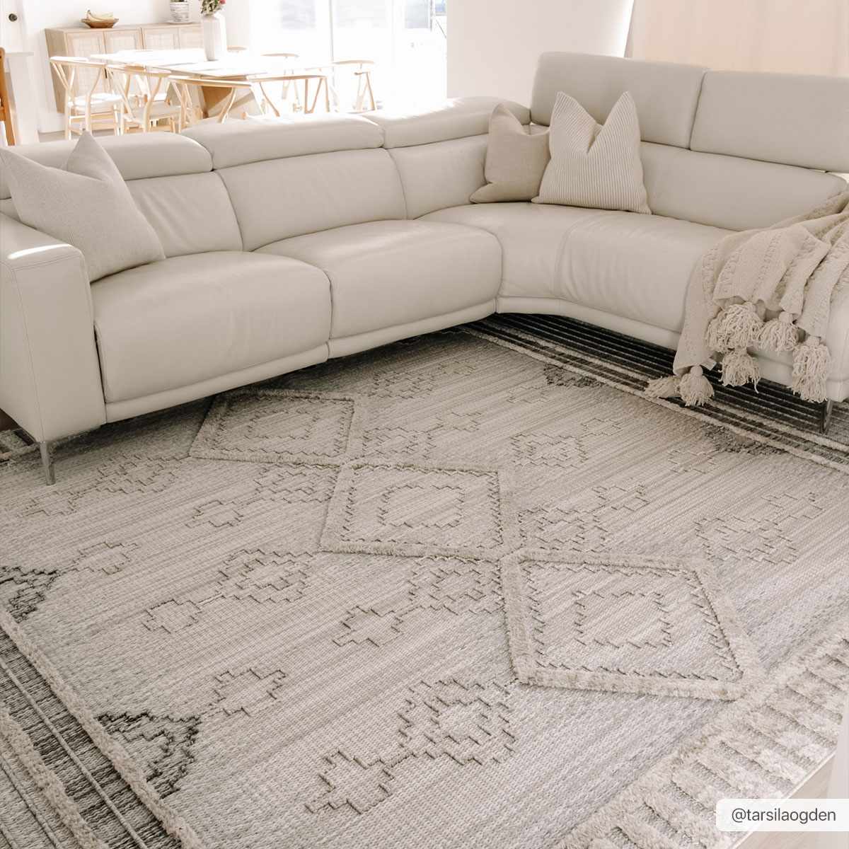 Boutique Rugs - Amaga Area Rug