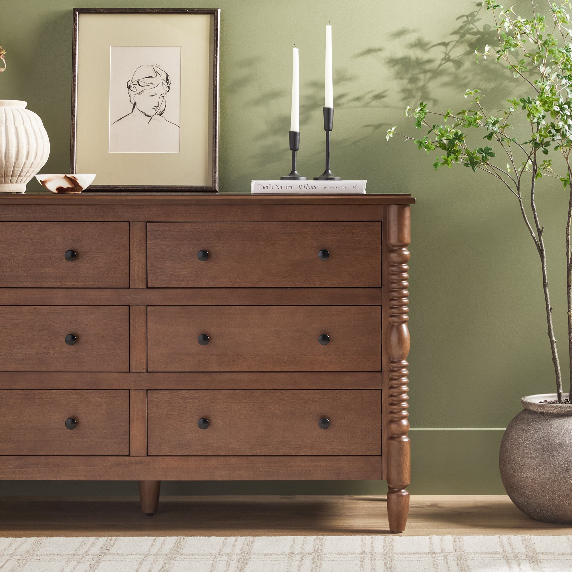 Traditional Vivienne 6-Drawer Easy Assembly Solid Wood Dresser