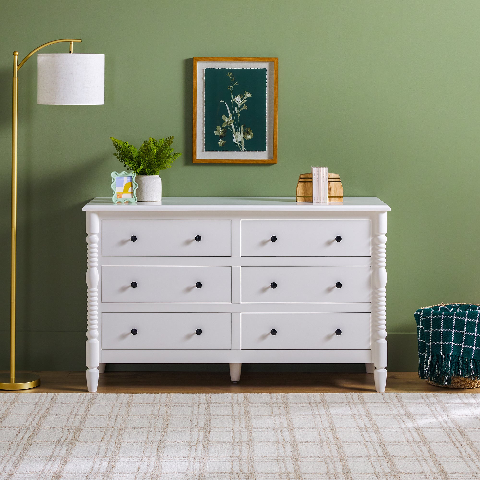 Traditional Vivienne 6-Drawer Easy Assembly Solid Wood Dresser