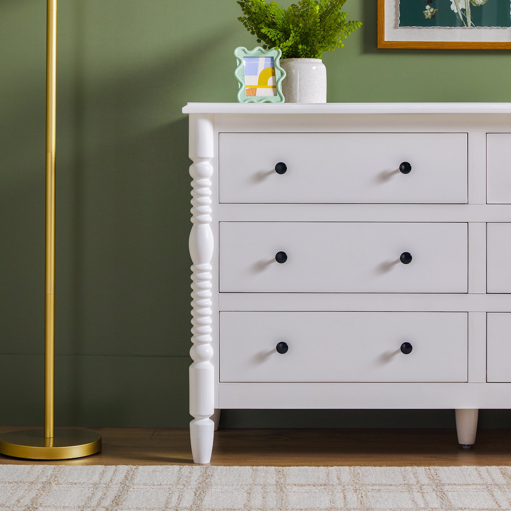 Traditional Vivienne 6-Drawer Easy Assembly Solid Wood Dresser