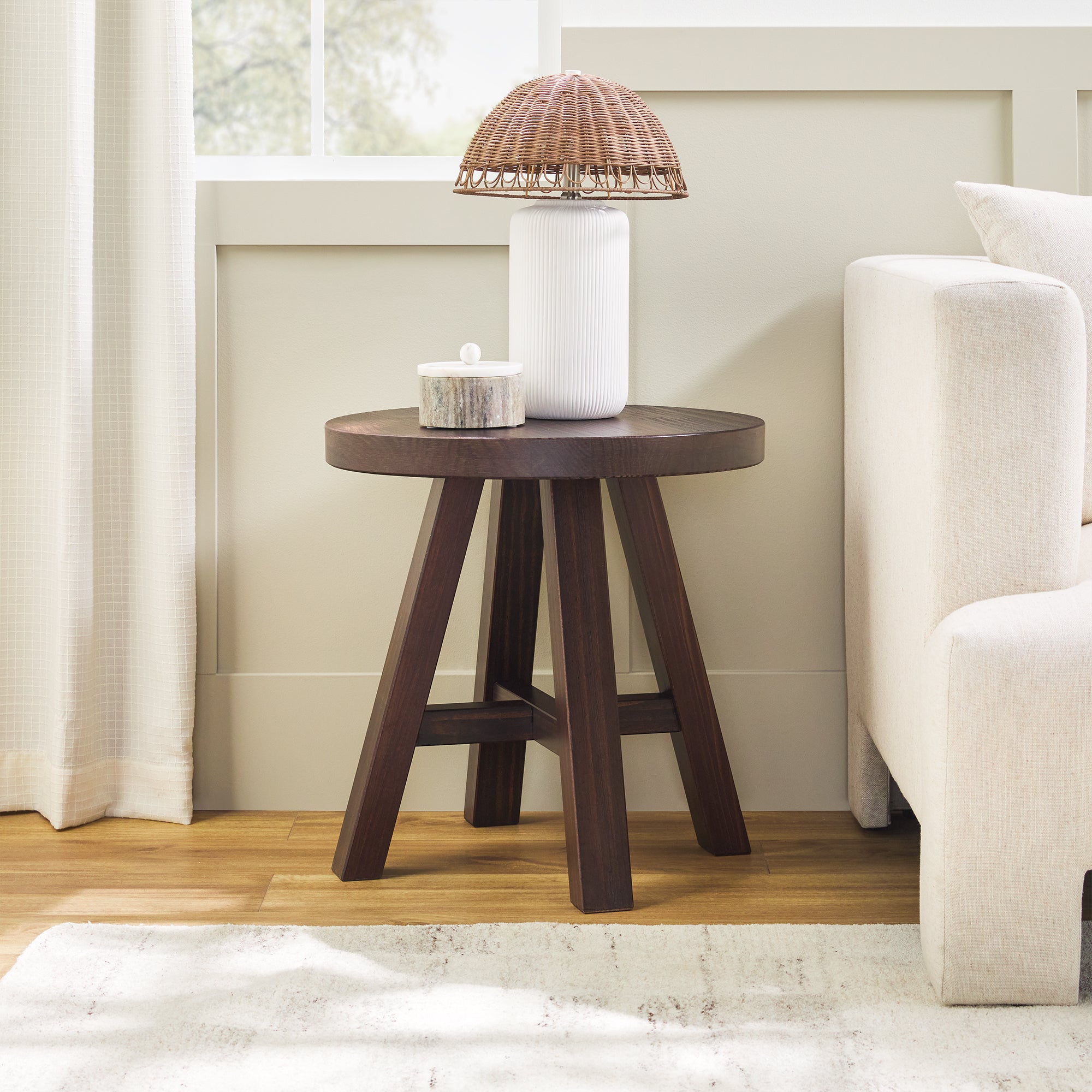 Colt Modern Farmhouse Easy Assembly 18" Side Table